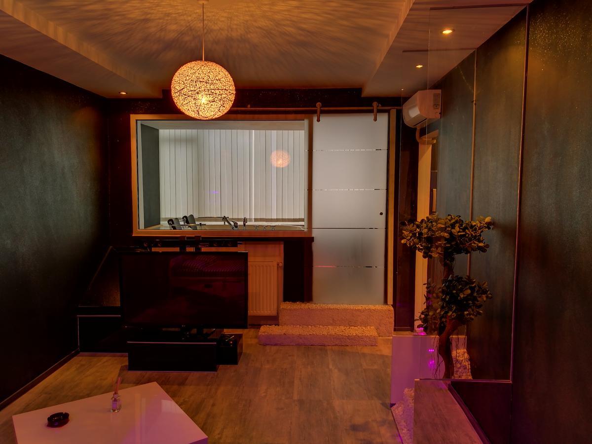Excentric Studio 1 Brasov Exterior photo